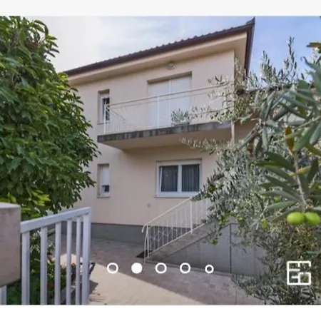 Lilly Apartment Pula