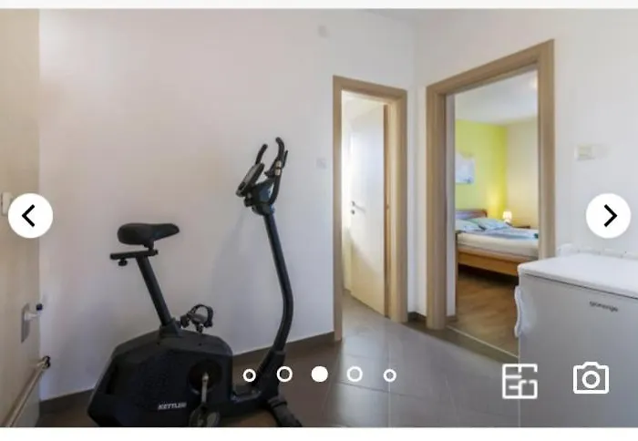 Lily Apartmán